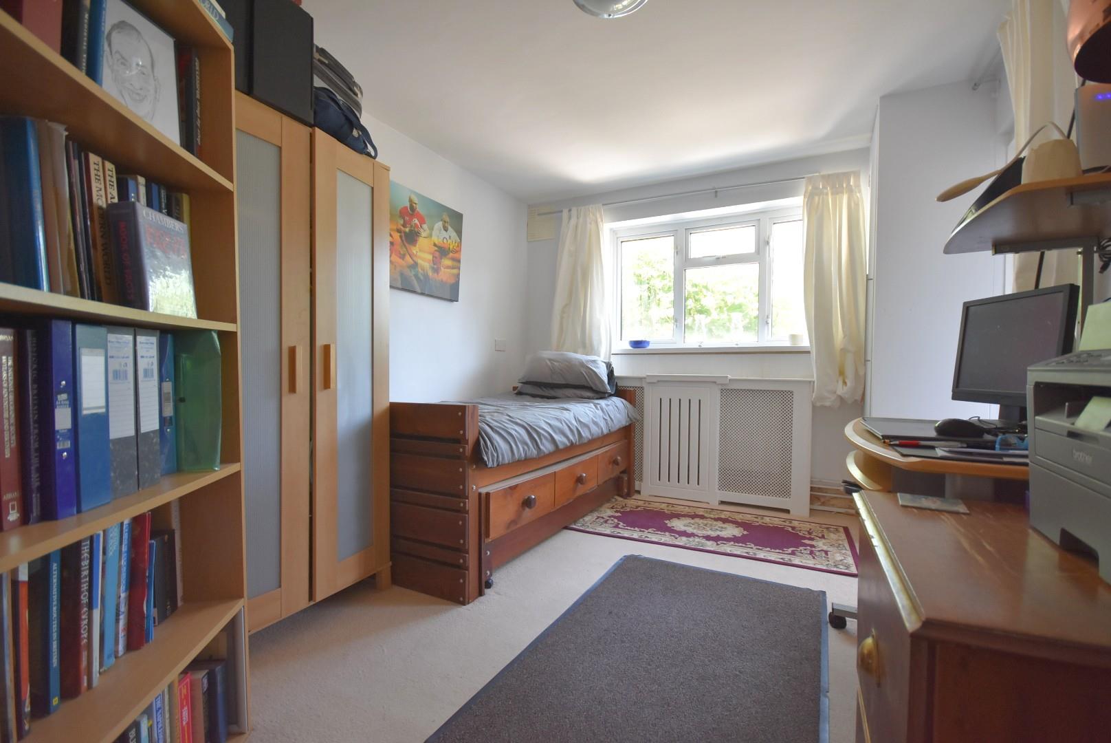 44b Victoria Road, Penarth, CF64 3HY